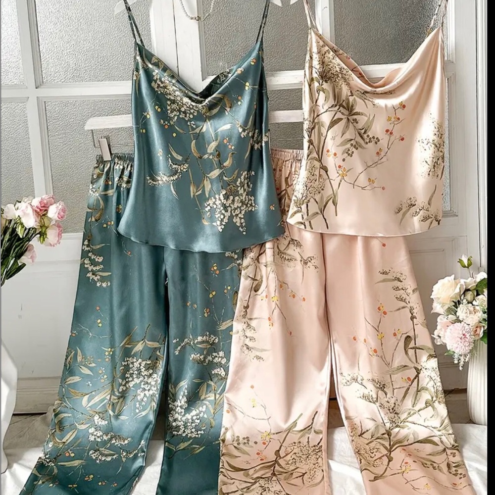 Chic Floral Pajama Set and makeup bag